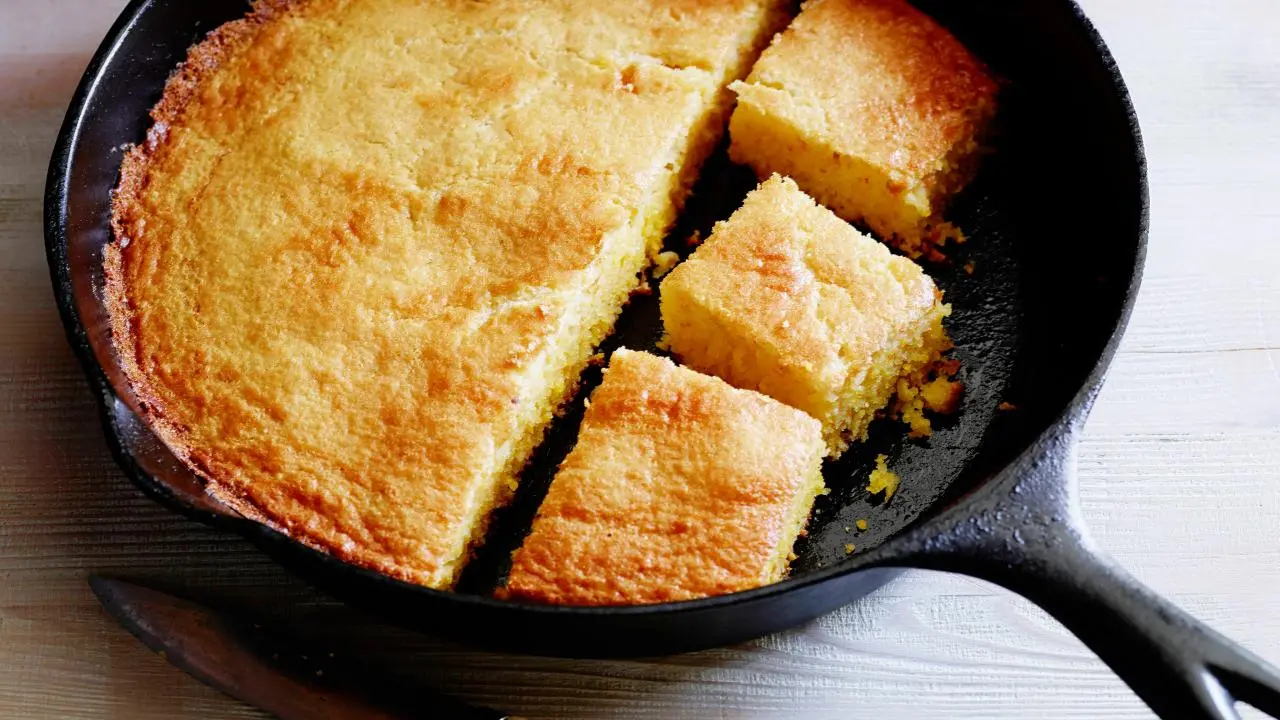 Alex's Iron Skillet Cornbread