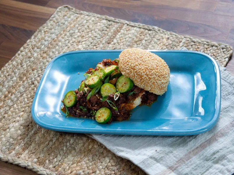 Host Rachel Ray's Bulgogi Sloppy Joes and Quick Korean Pickles, as seen on 30 Minute Meals, Season 28.