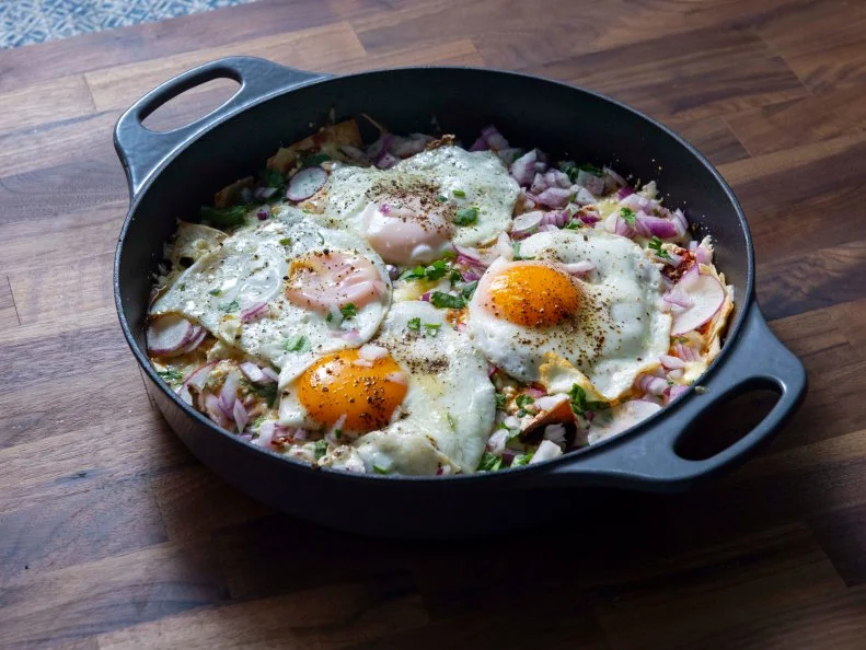 Host Rachel Ray's Chilaquiles, as seen on 30 Minute Meals, Season 28.