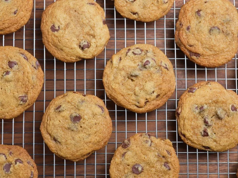 Classic 100 Chocolate Chip Cookies