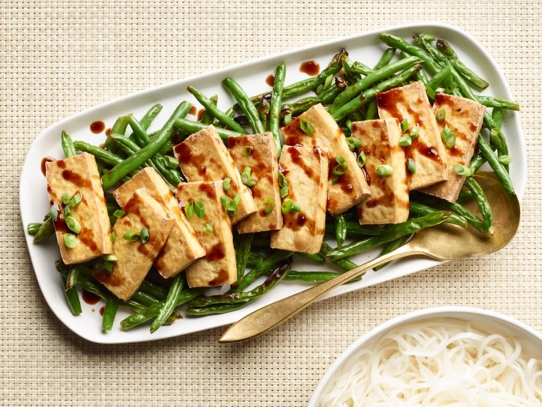 Food Network Kitchen’s Air Fryer Chili-Garlic Tofu with Green Beans, as seen on Food Network.