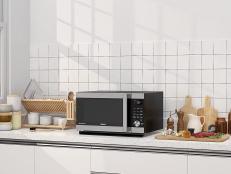 Microwaves are one of the most useful appliances you can use in the kitchen, and these Amazon shoppers agree.