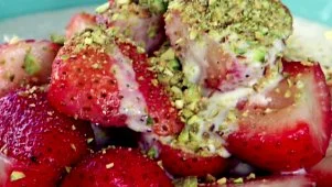 Strawberries and Ricotta Cream