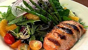 Grilled Salmon Salad