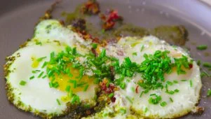 Crack an Egg with Salt Hank