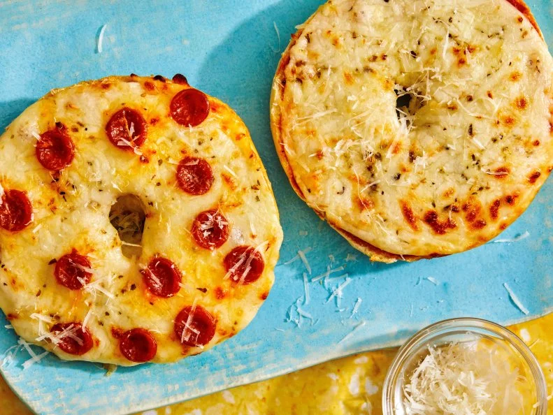 Air Fryer Pizza Bagels