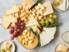 25 Best Gifts for Cheese Lovers