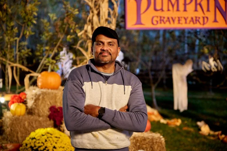 Portrait of contestant Chaminda Weerappulige as seen on Outrageous Pumpkins, Season 5.