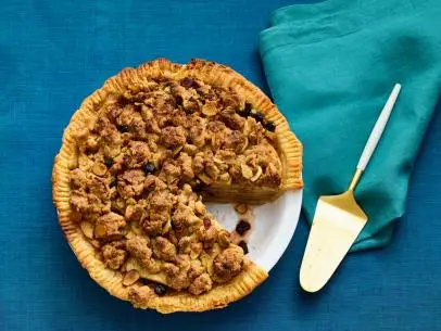 Apple-Cherry Crumb Pie and Maple-Pecan Sheet Cake.