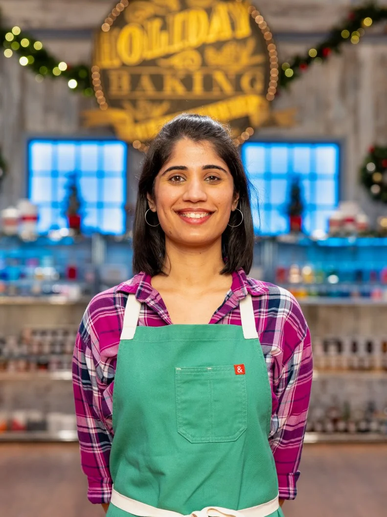 Contestant Delna Patel, portrait, as seen on Holiday Baking Championship, Season 11.