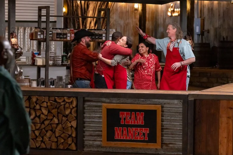 Team Maneet celebrates on Season 6 of BBQ Brawl